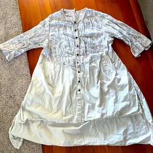 Magnolia Pearl, Size Medium, High low dress, good condition